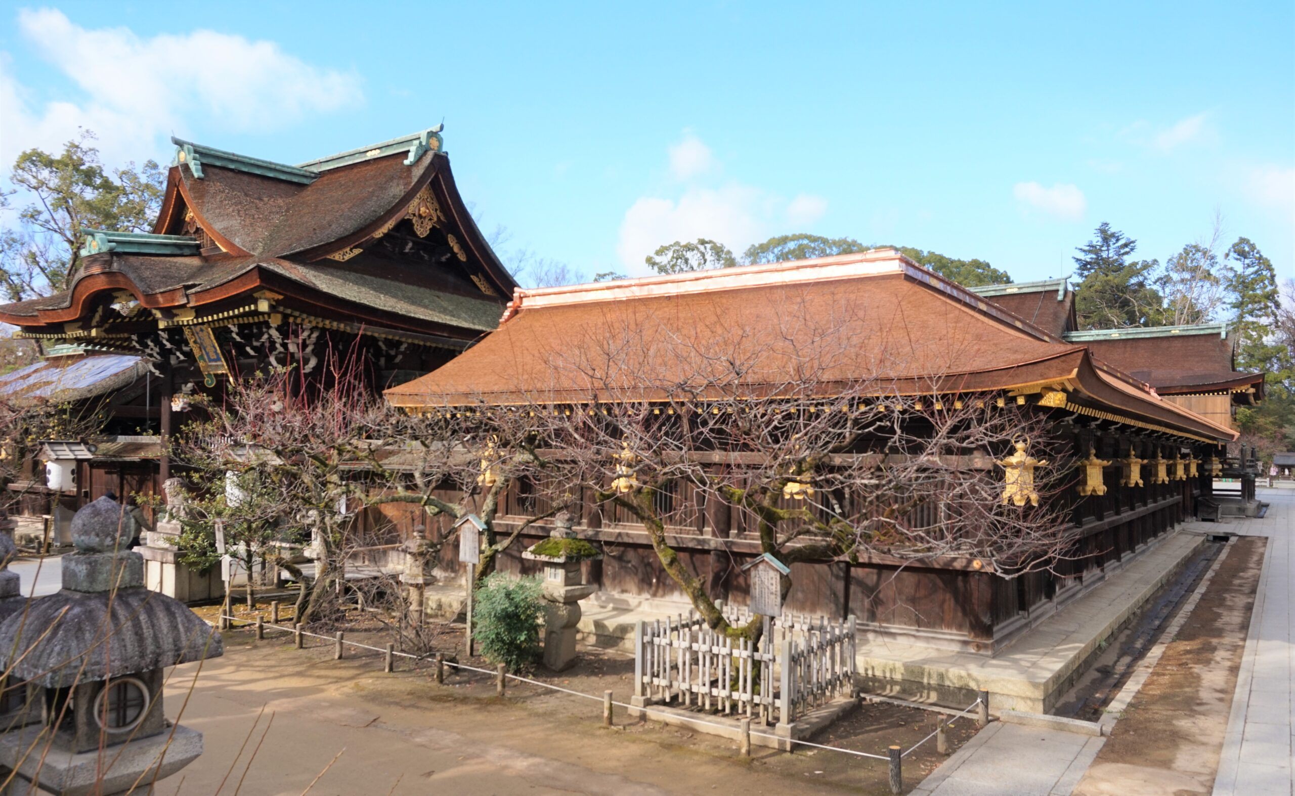 東回廊檜皮葺御屋根修復