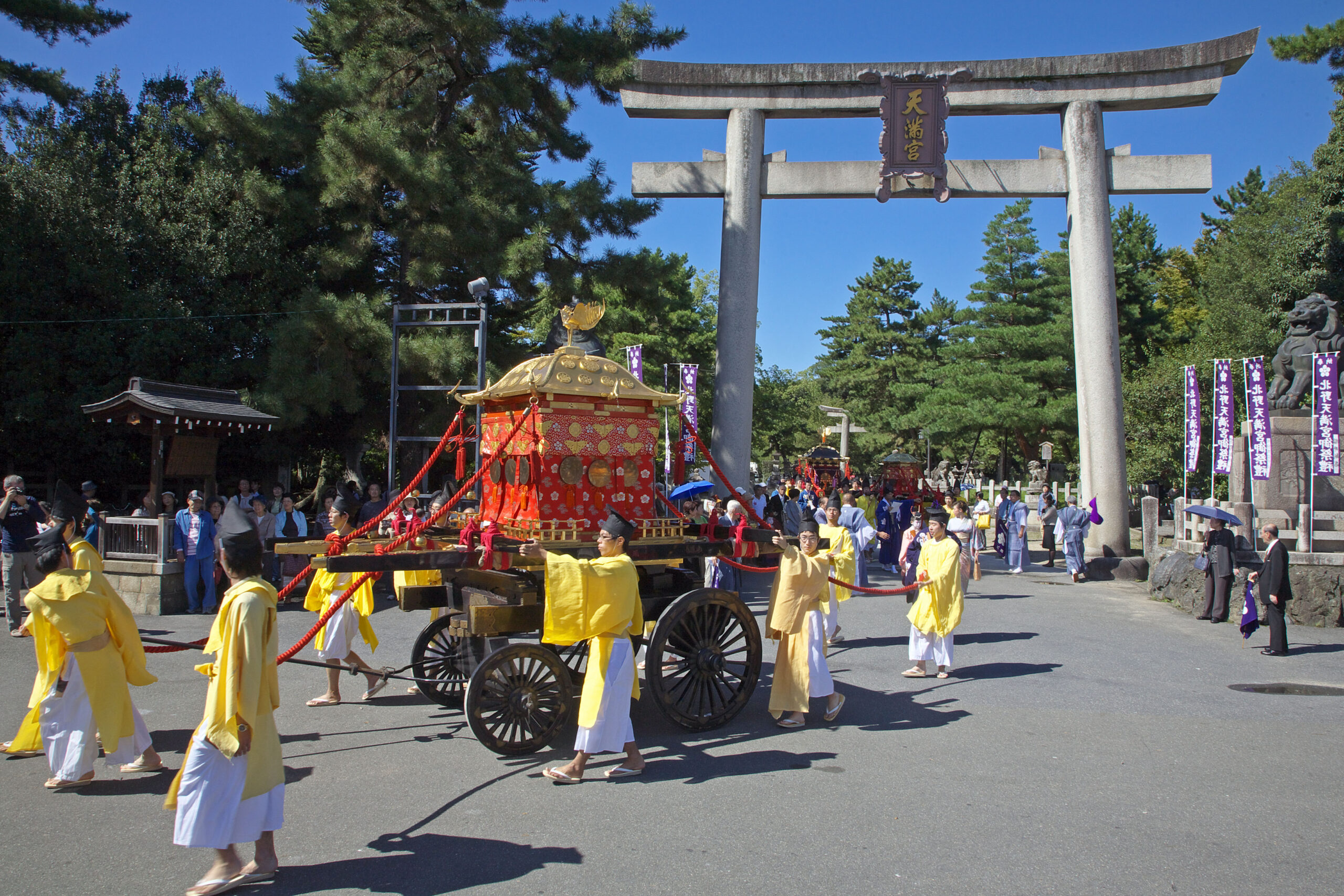 H201001ずいき祭神幸祭003